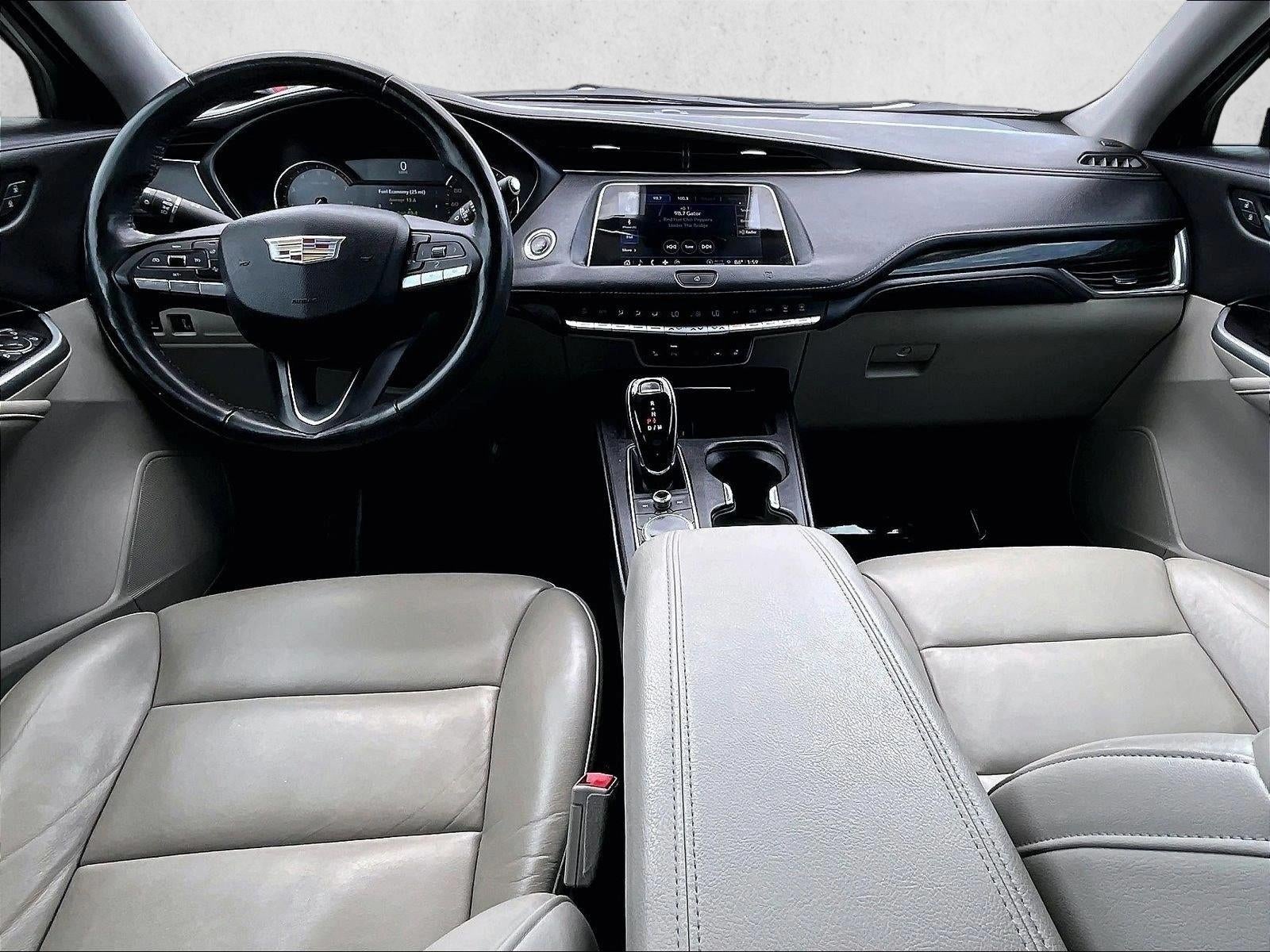 2021 Cadillac XT4 Premium Luxury