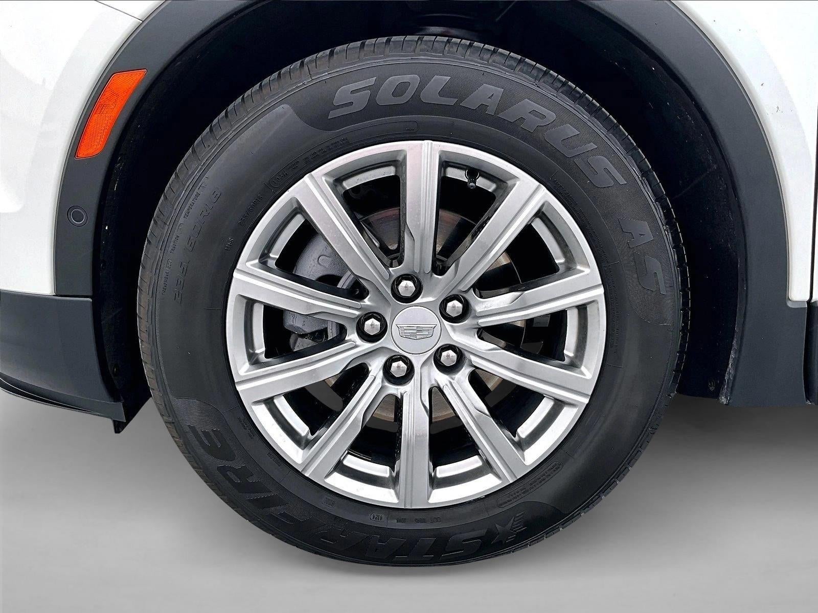 2022 Cadillac XT4 Premium Luxury