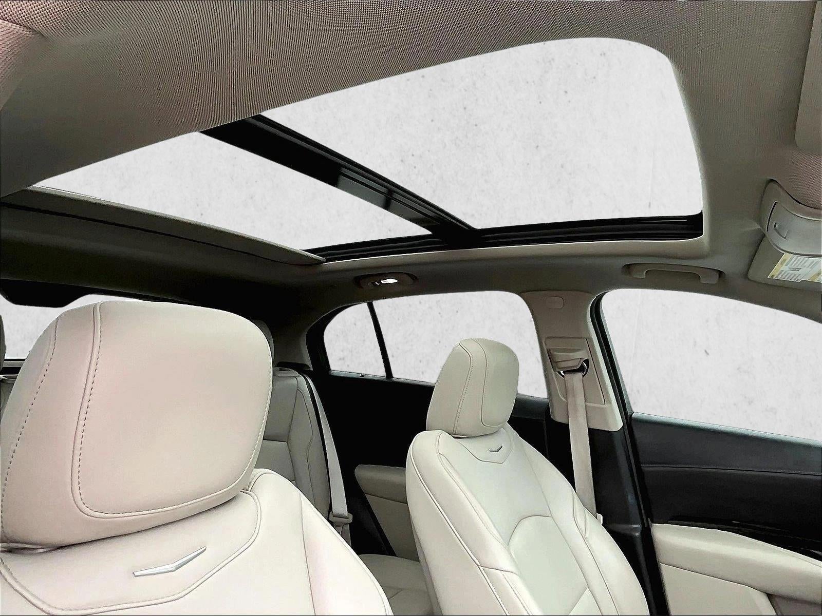 2022 Cadillac XT4 Premium Luxury