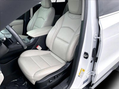 2022 Cadillac XT4 Premium Luxury