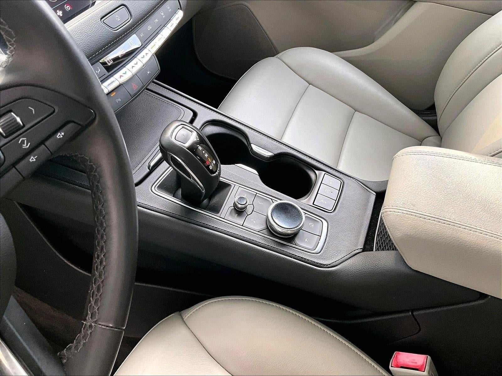 2019 Cadillac XT4 FWD Premium Luxury