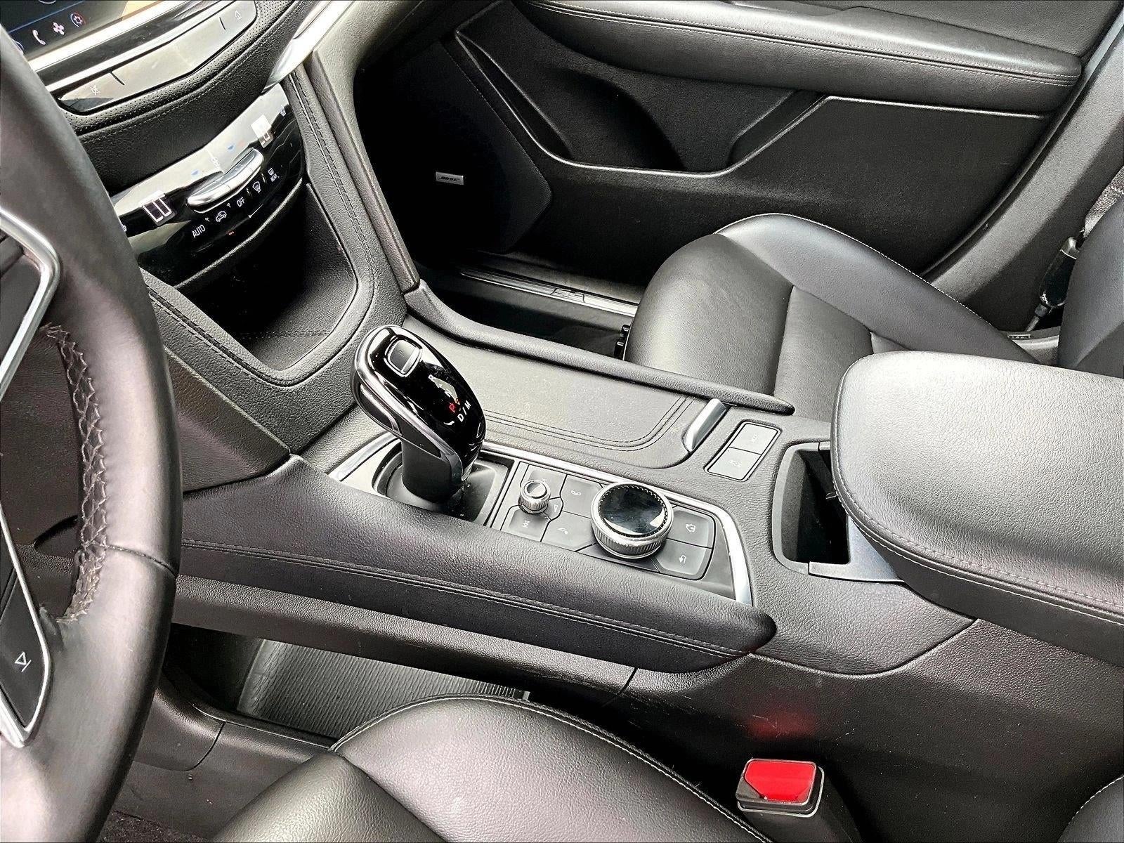 2023 Cadillac XT5 Luxury