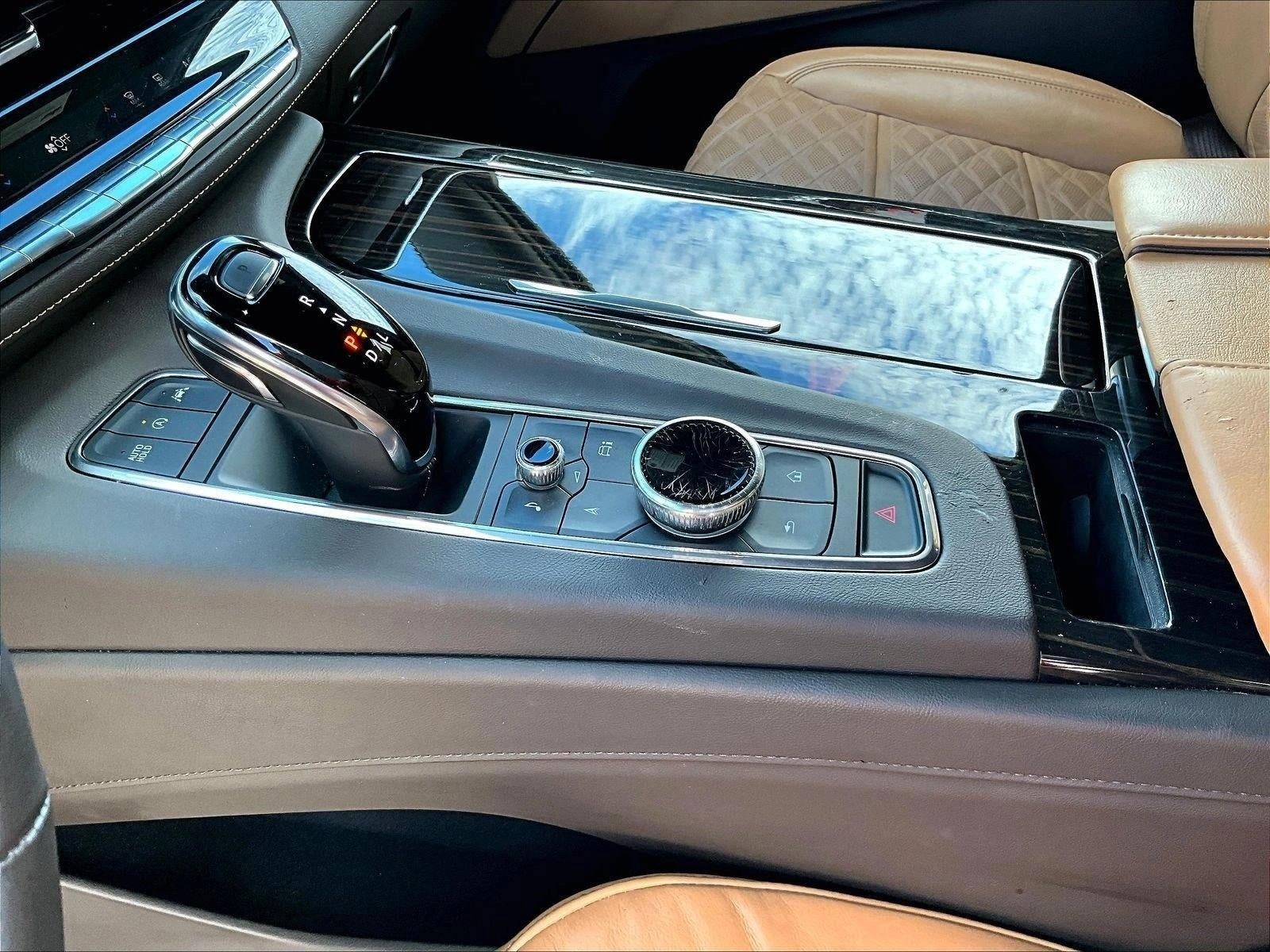 2023 Cadillac Escalade ESV Sport