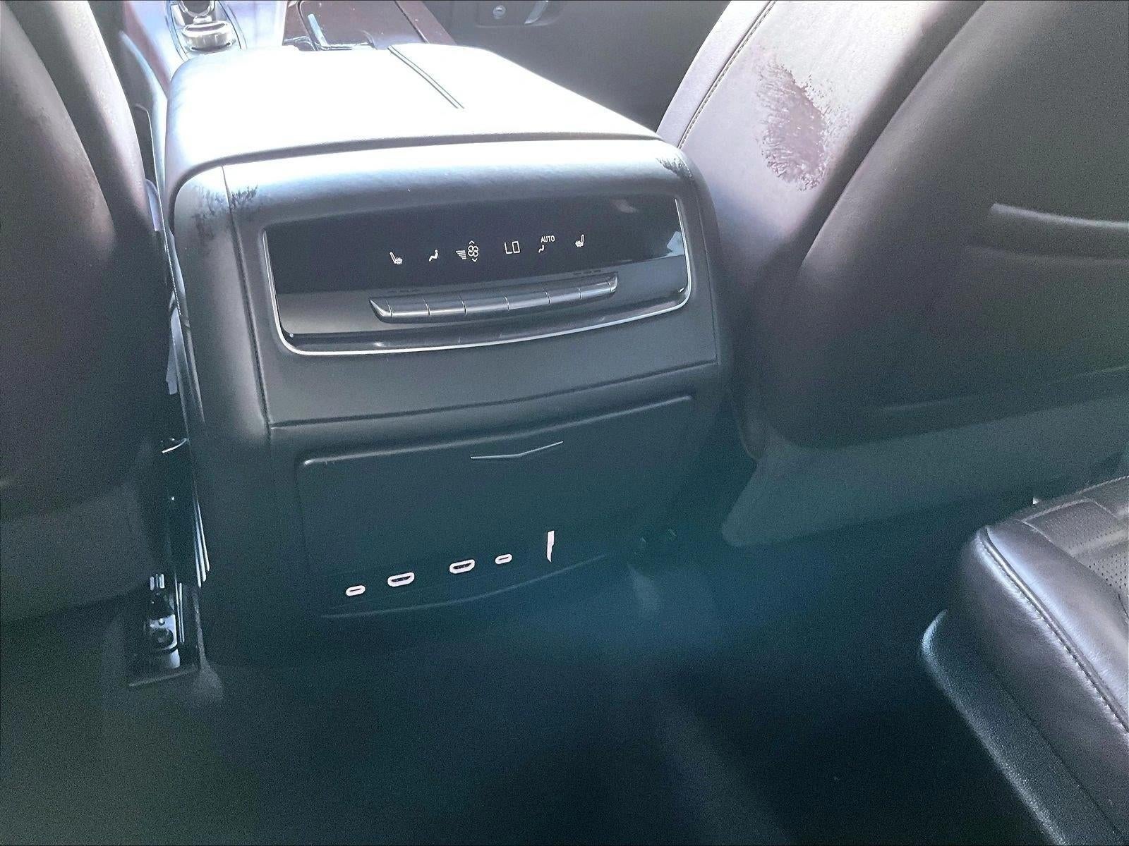 2024 Cadillac Escalade ESV Sport Platinum