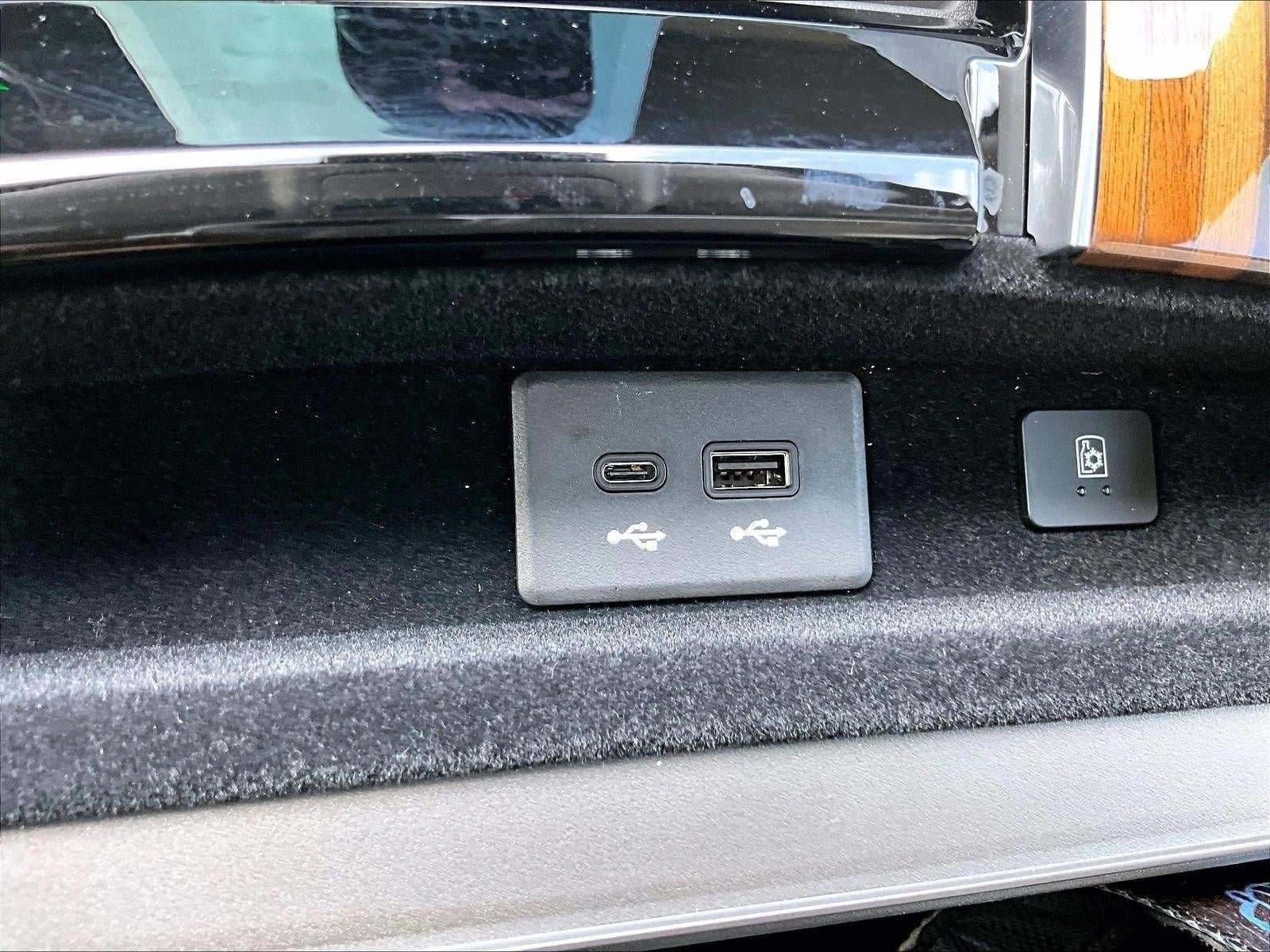 2025 Cadillac Escalade ESV Sport Platinum