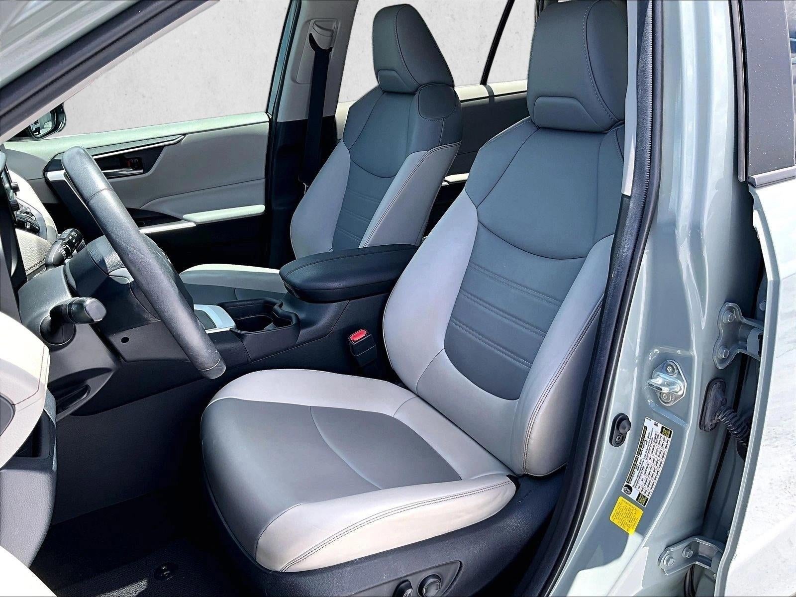 2020 Toyota RAV4 XLE Premium