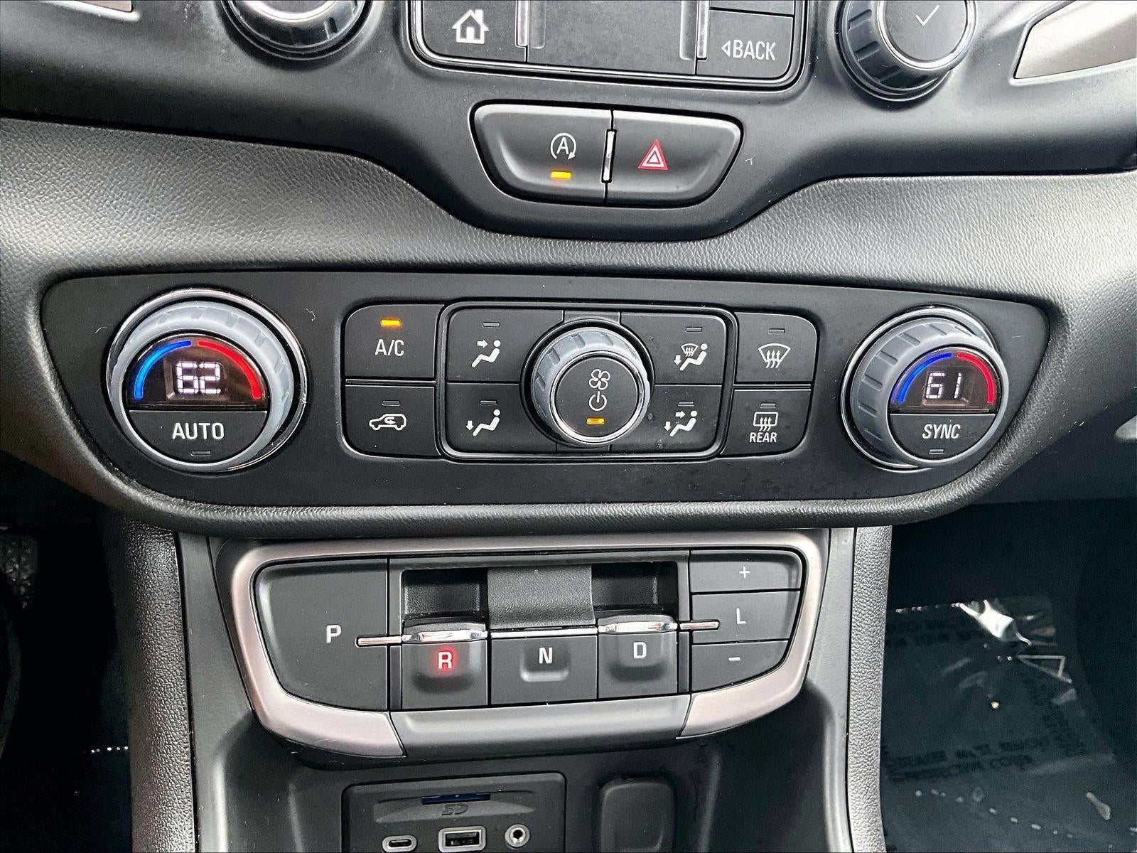 2022 GMC Terrain AT4