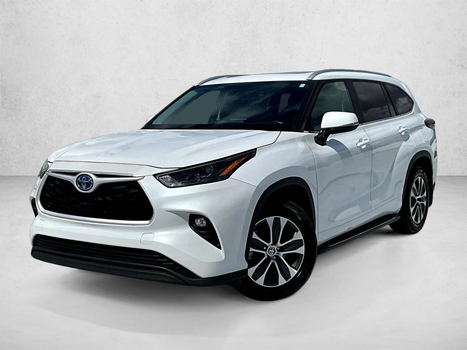 2024 Toyota Highlander Hybrid XLE