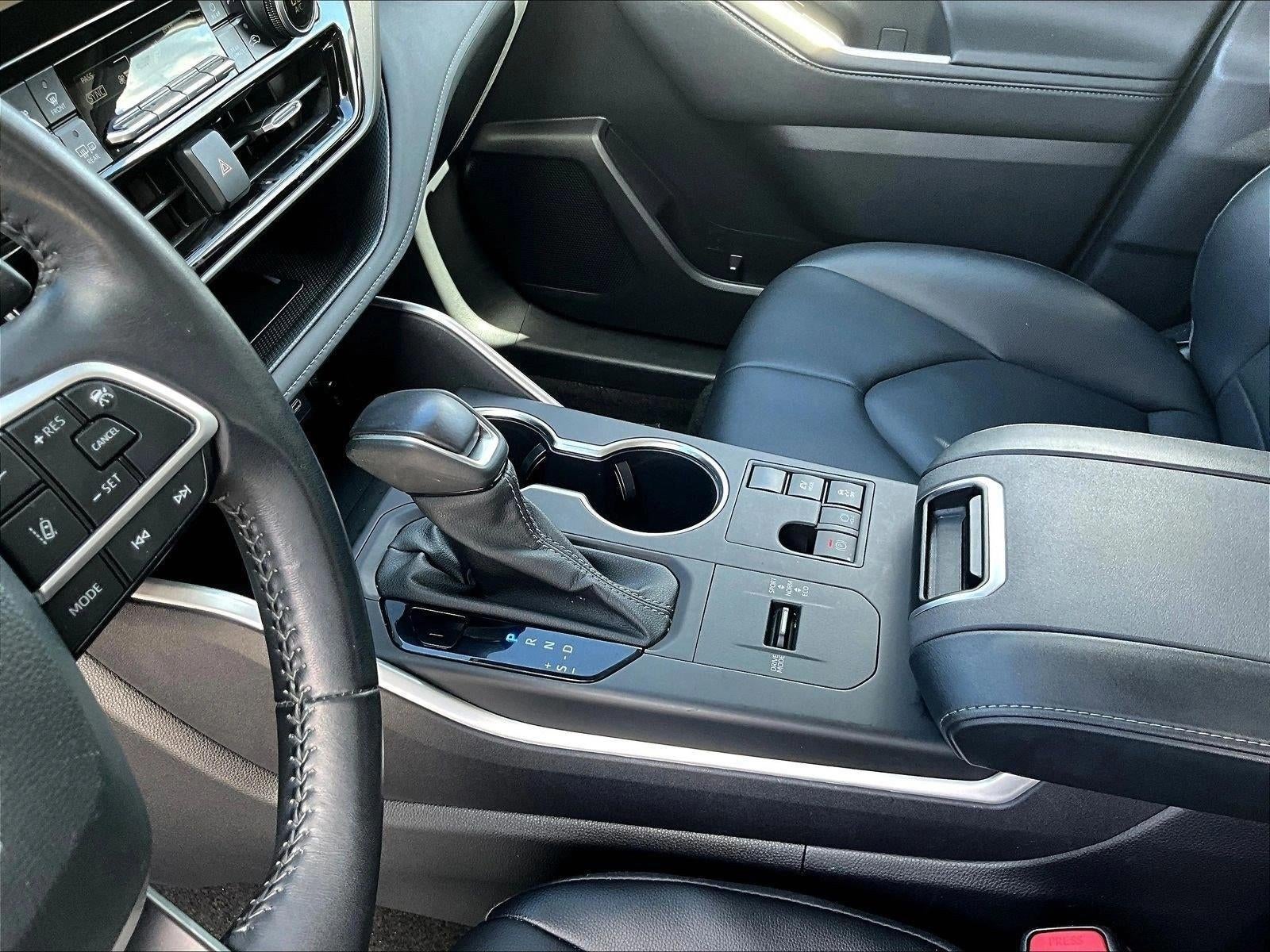 2024 Toyota Highlander Hybrid XLE