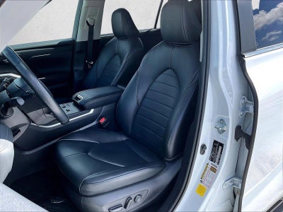 2024 Toyota Highlander Hybrid XLE