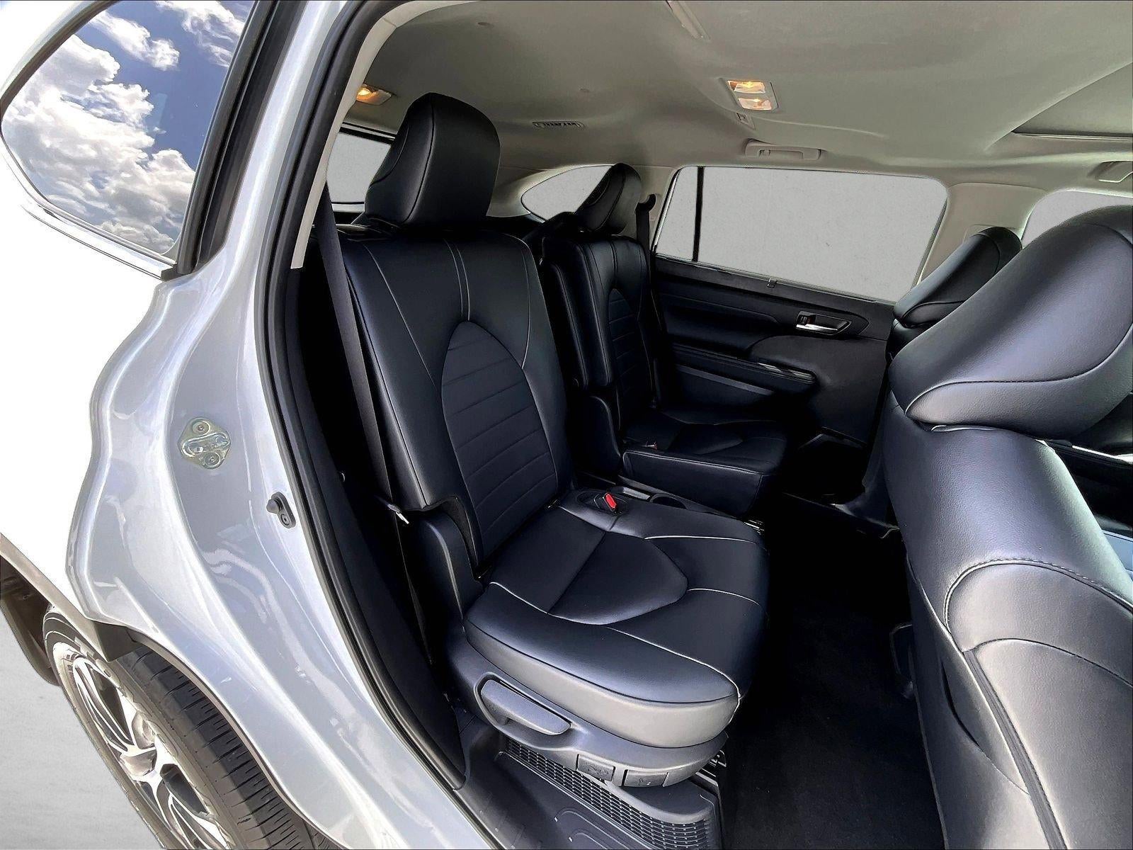 2024 Toyota Highlander Hybrid XLE