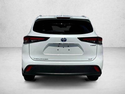 2024 Toyota Highlander Hybrid XLE