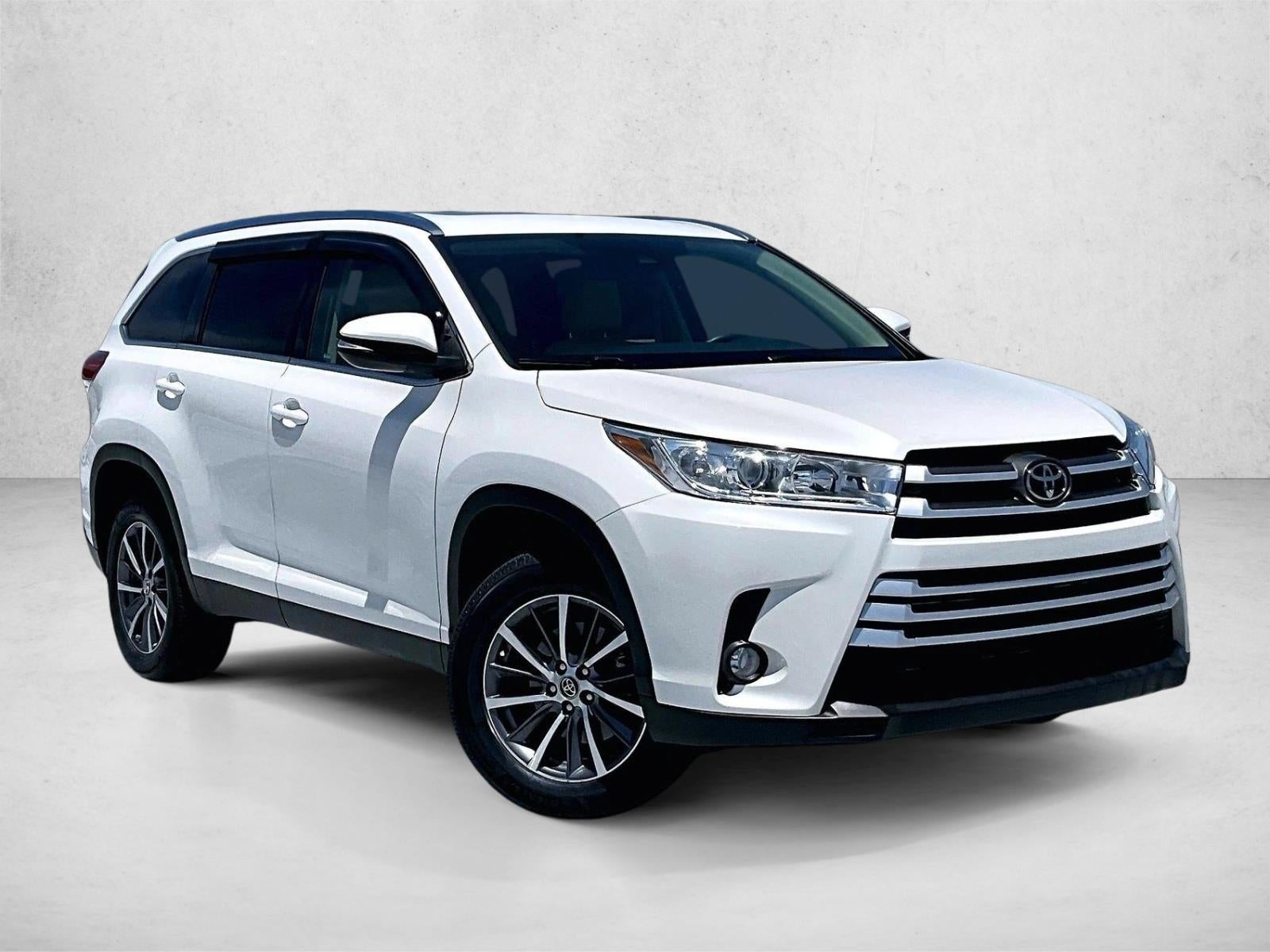 2019 Toyota Highlander SE