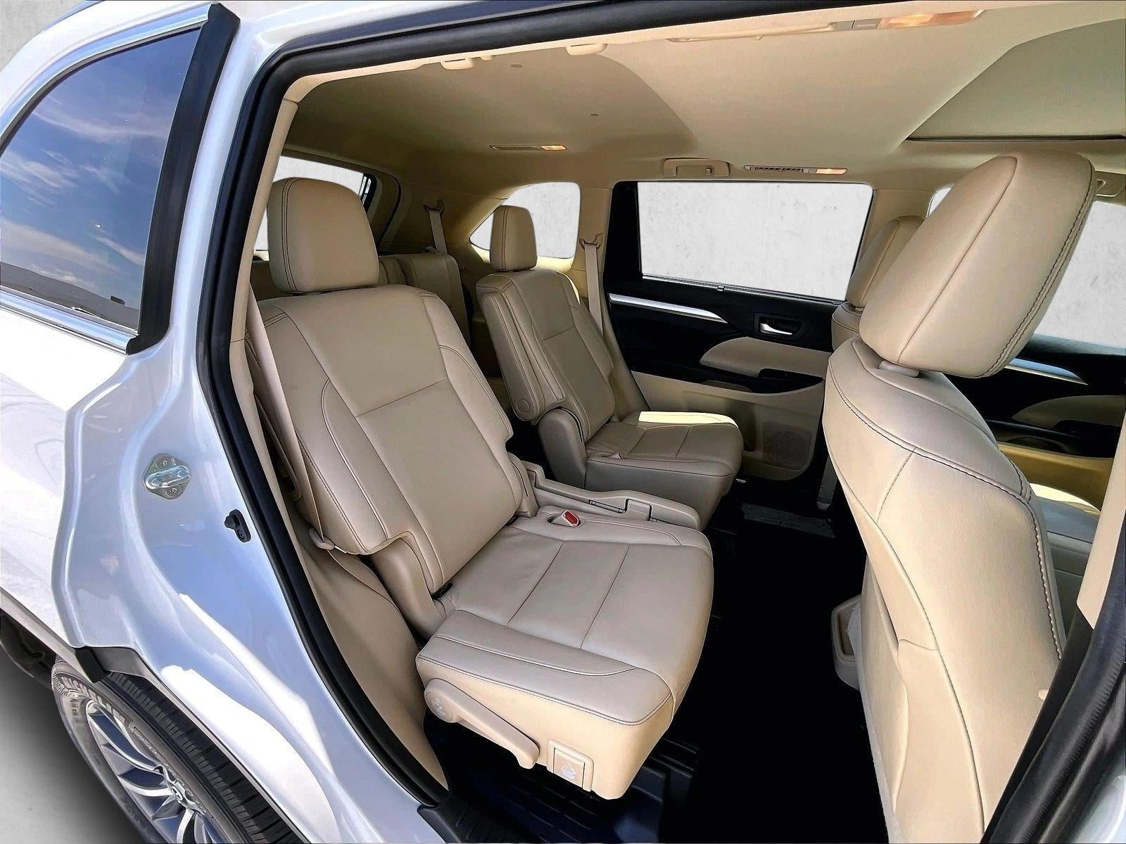 2019 Toyota Highlander SE