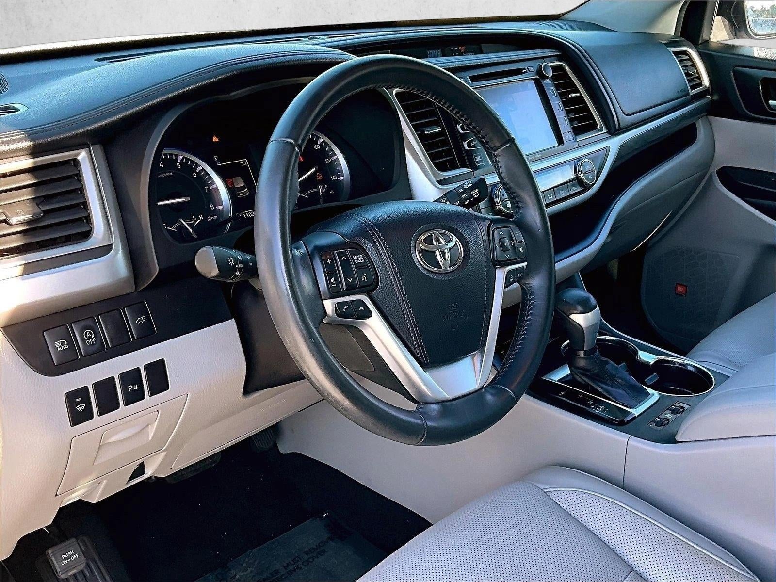 2017 Toyota Highlander Limited