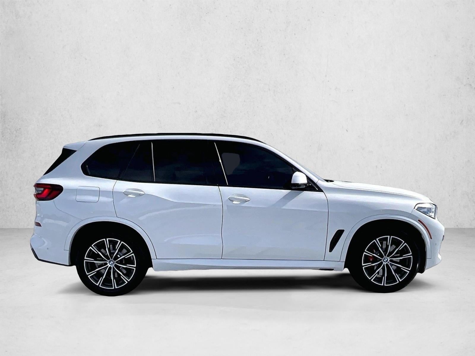 2021 BMW X5 M50i