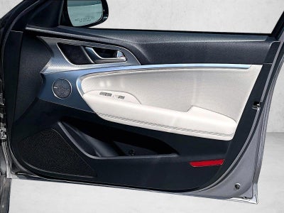 2022 Genesis G70 2.0T