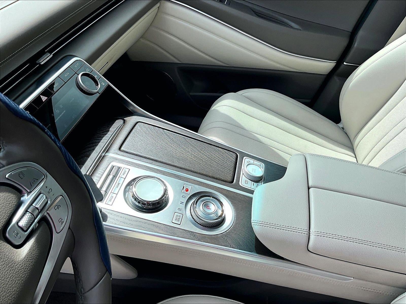 2023 Genesis GV80 Base