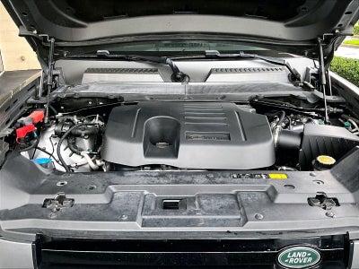 2020 Land Rover Defender SE