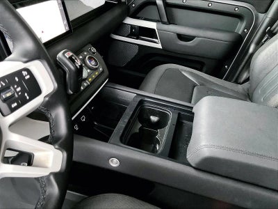 2020 Land Rover Defender SE