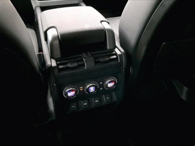 2020 Land Rover Defender SE