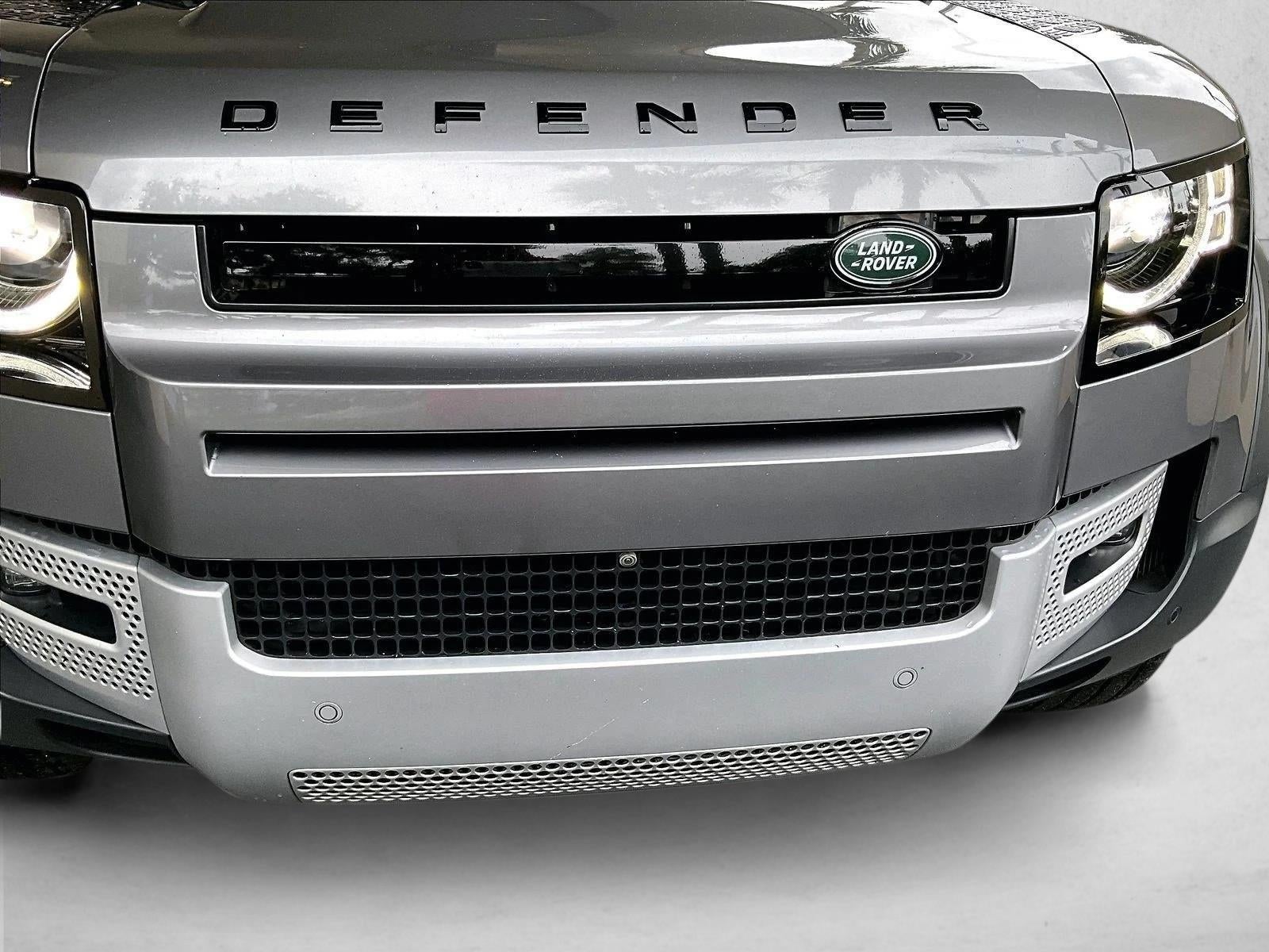 2020 Land Rover Defender SE