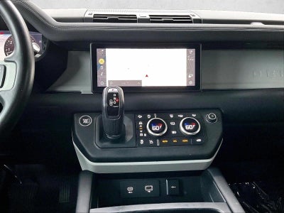 2020 Land Rover Defender SE