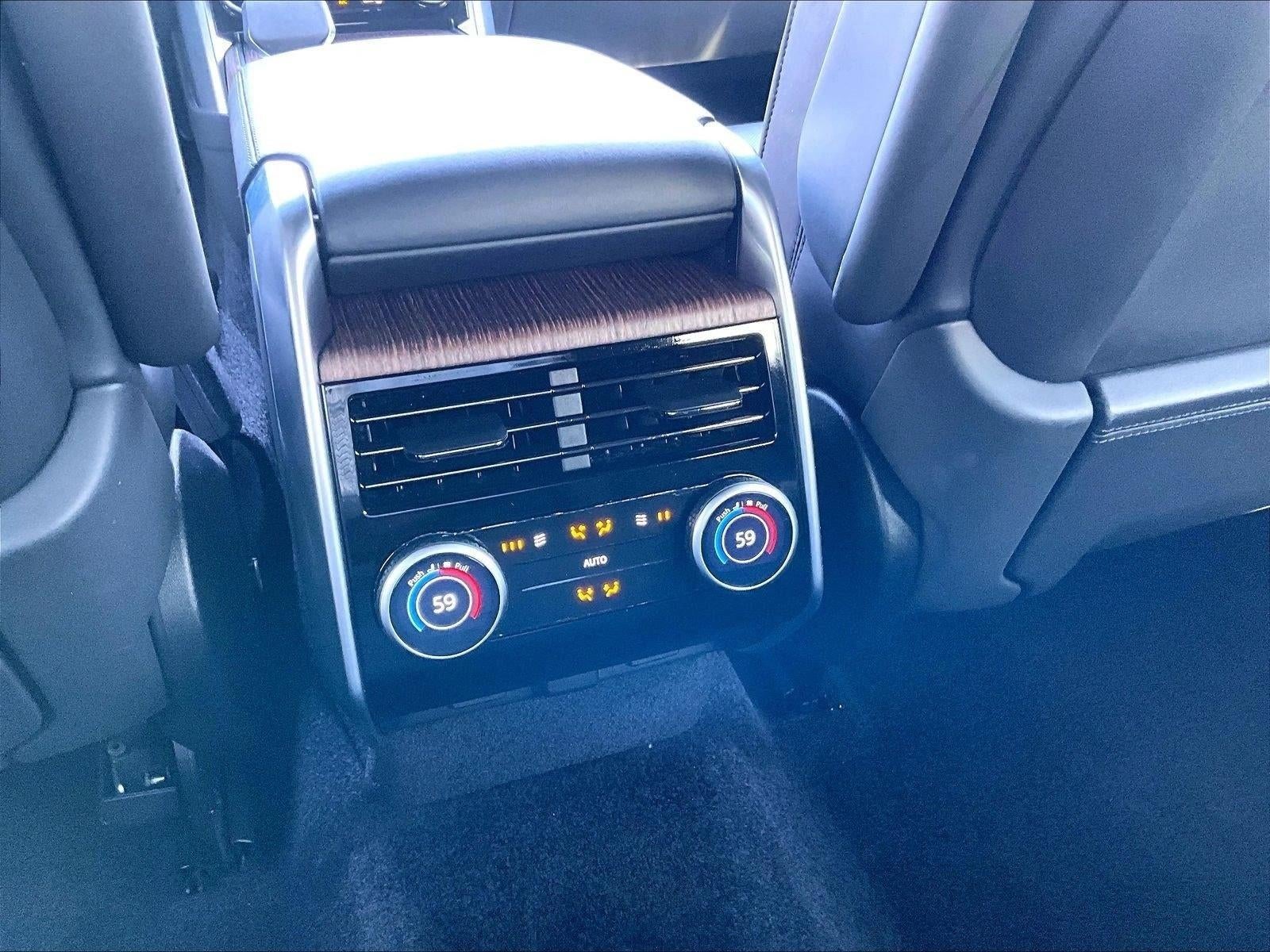 2023 Land Rover Range Rover SE