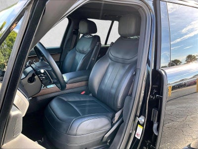 2023 Land Rover Range Rover SE