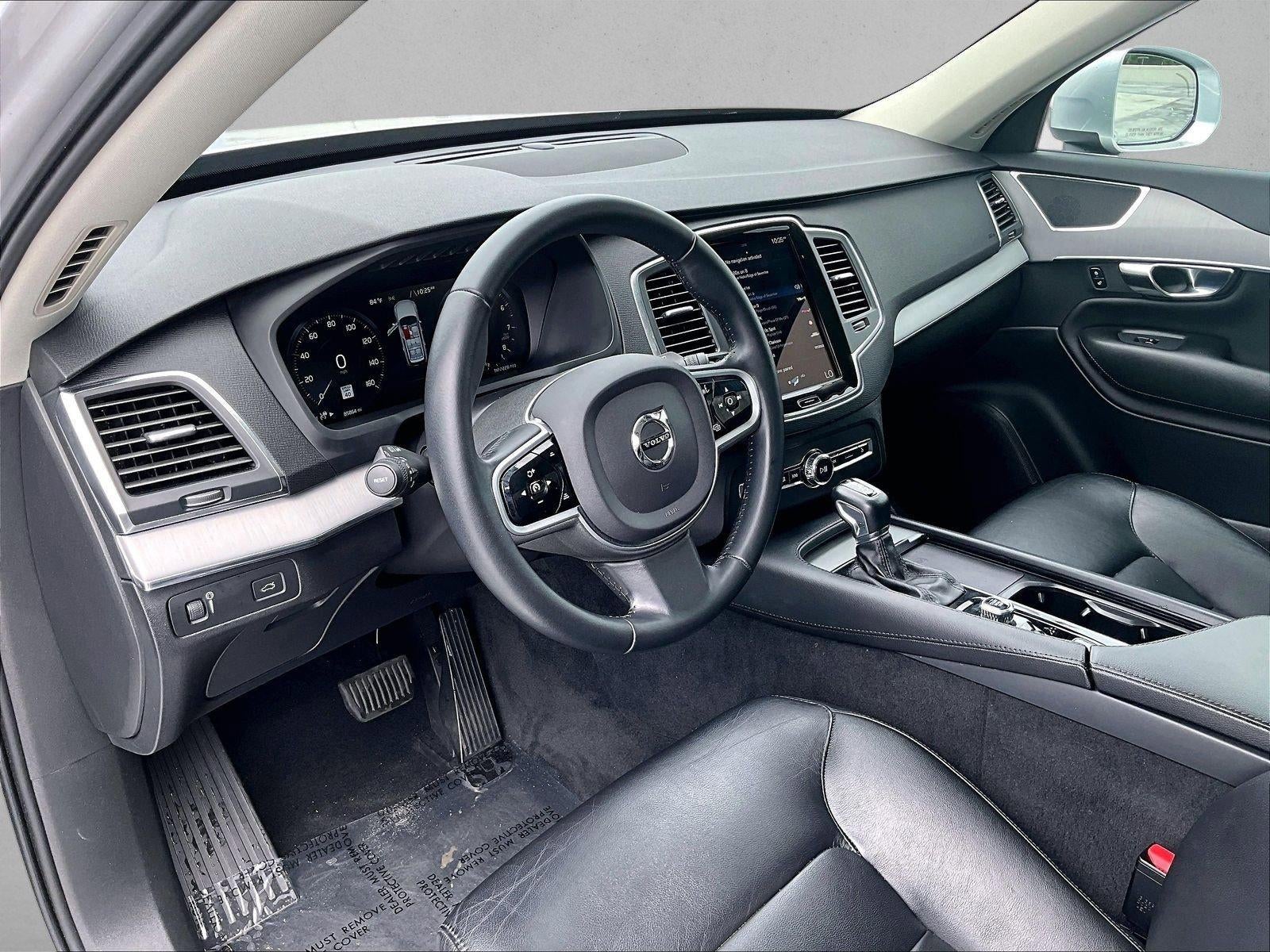2021 Volvo XC90 Momentum