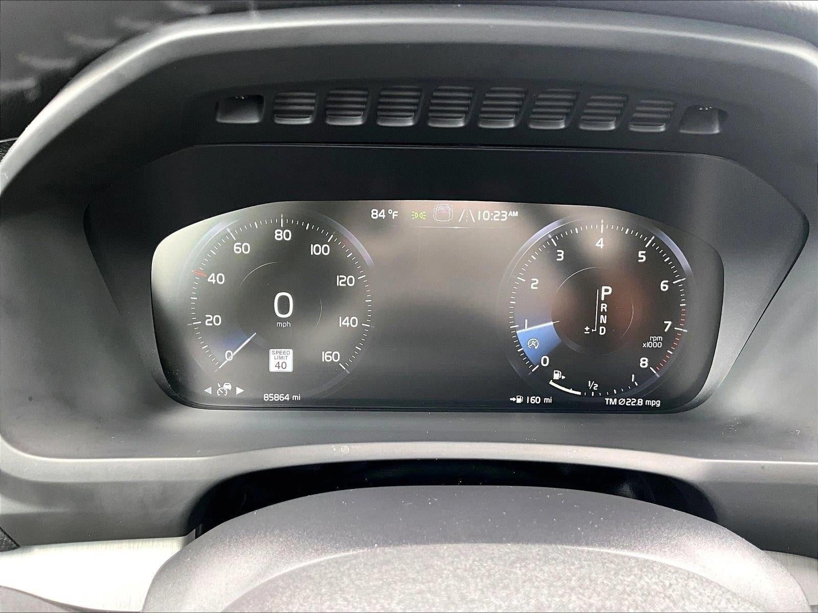 2021 Volvo XC90 Momentum