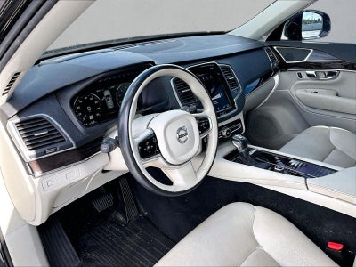 2019 Volvo XC90 Momentum