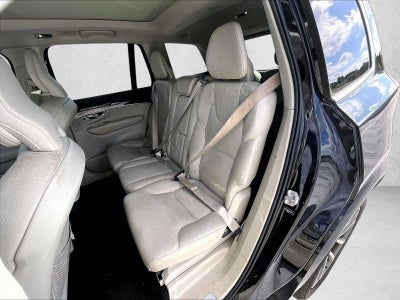 2019 Volvo XC90 Momentum