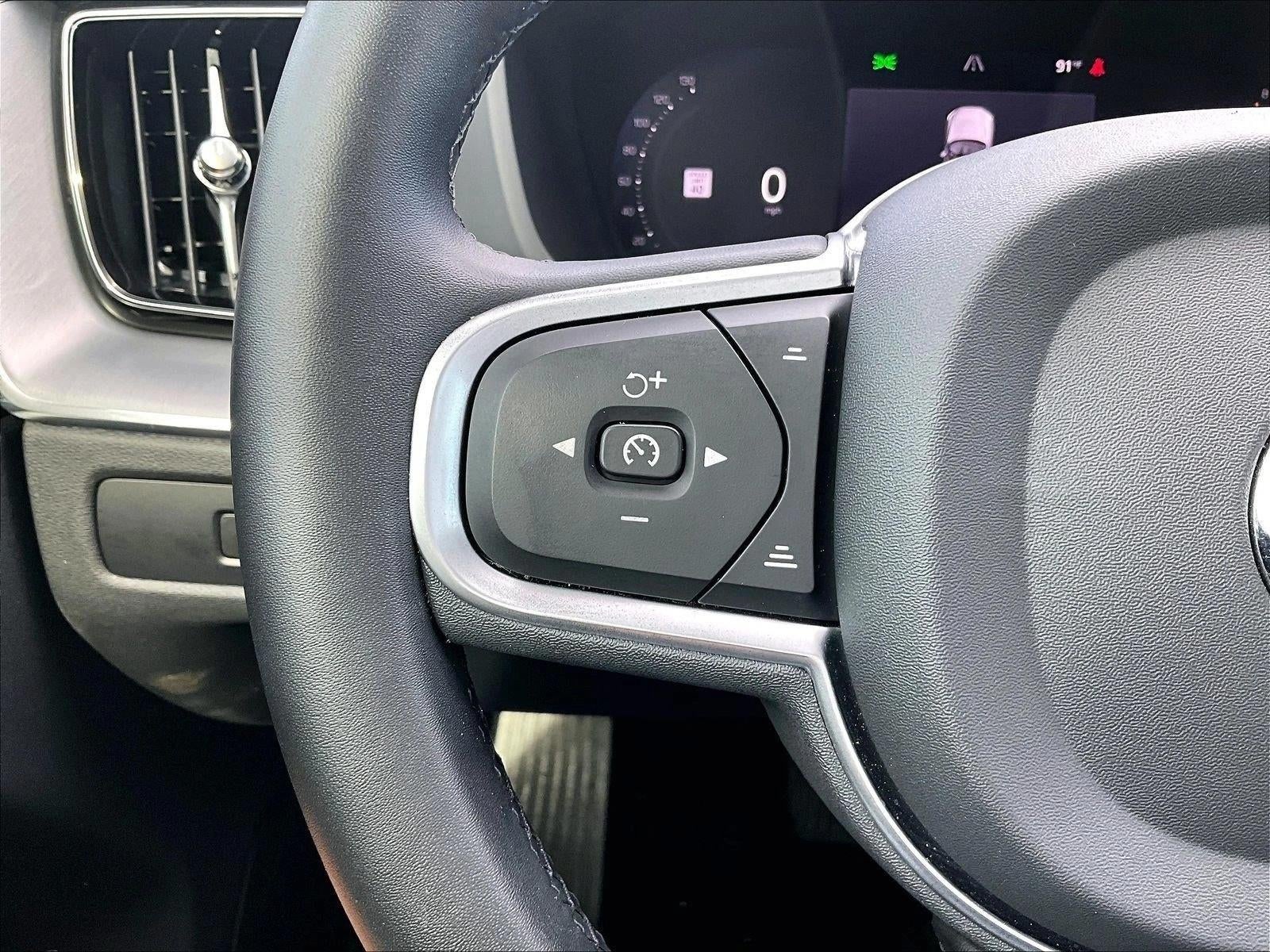 2023 Volvo XC60 Core
