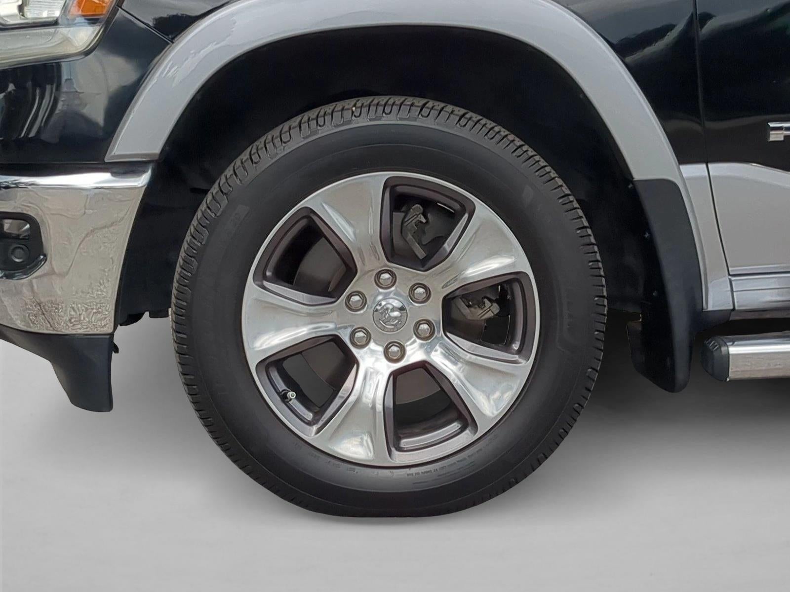 2020 RAM 1500 Laramie Crew Cab 4x2 5'7" Box