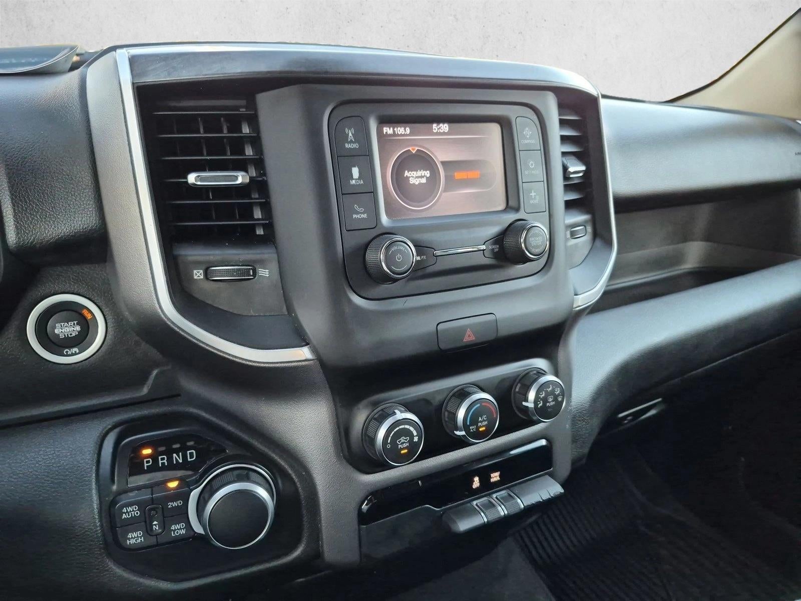2020 RAM 1500 Big Horn Crew Cab 4x4 5'7" Box