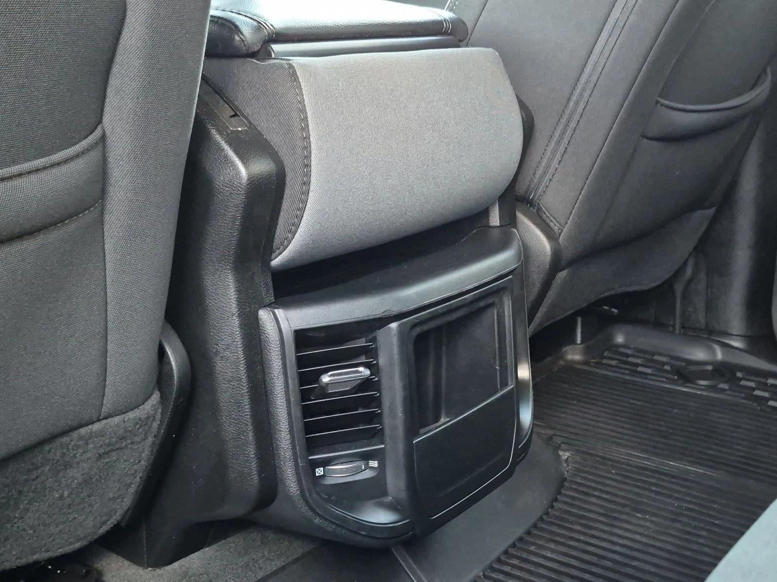 2020 RAM 1500 Big Horn Crew Cab 4x4 5'7" Box