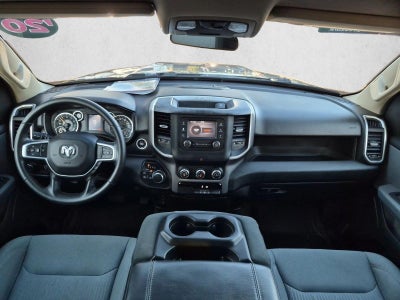 2020 RAM 1500 Big Horn Crew Cab 4x4 5'7" Box