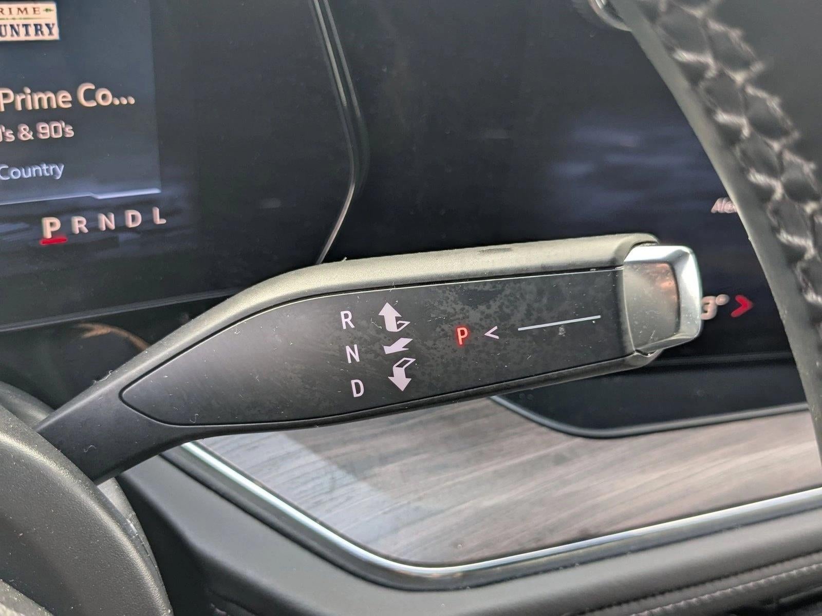 2025 Chevrolet Suburban LT