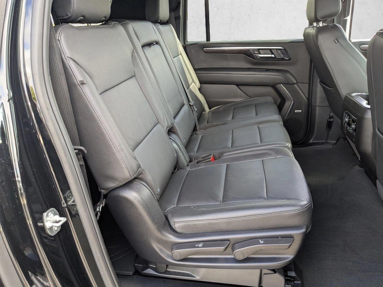 2025 Chevrolet Suburban LT