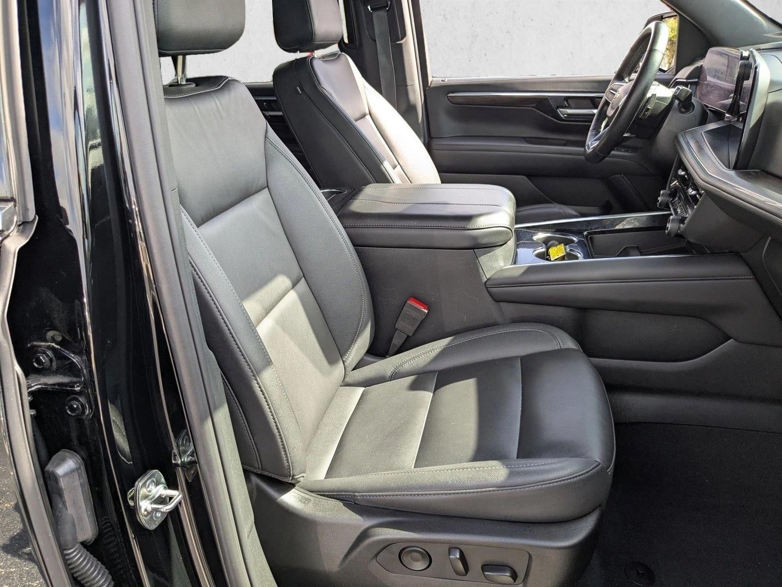 2025 Chevrolet Suburban LT