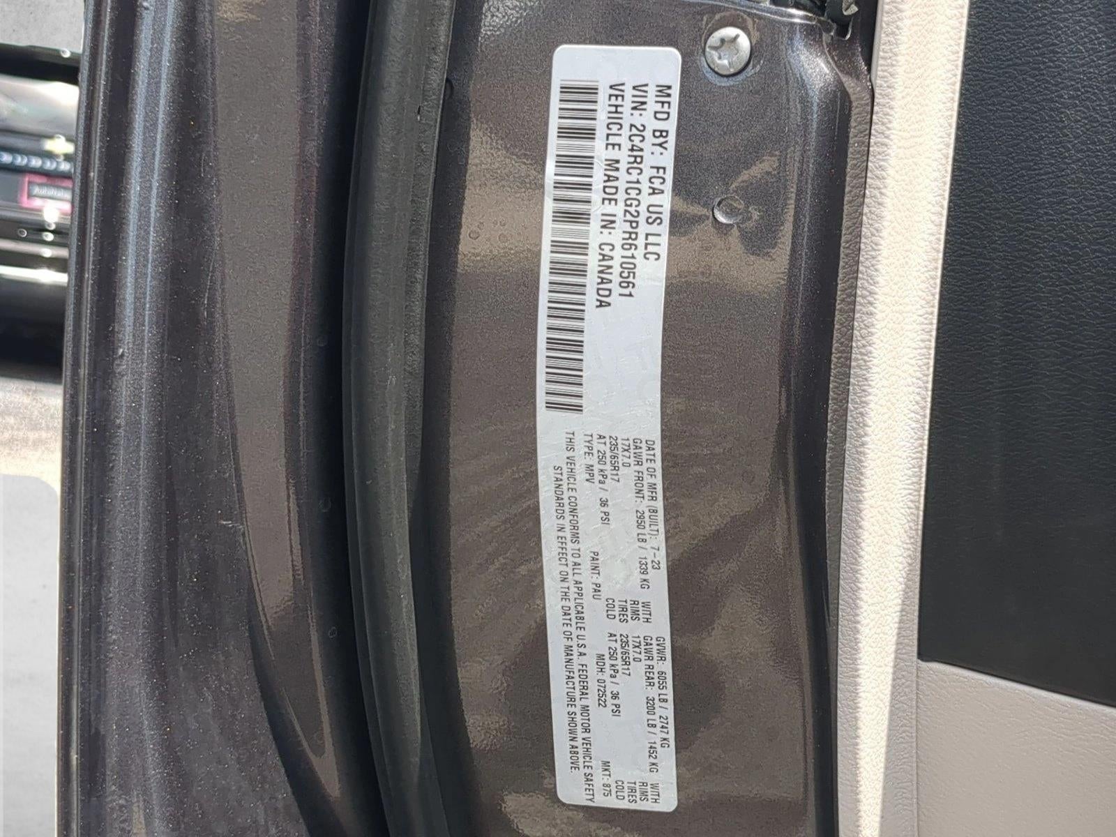 2023 Chrysler Voyager LX