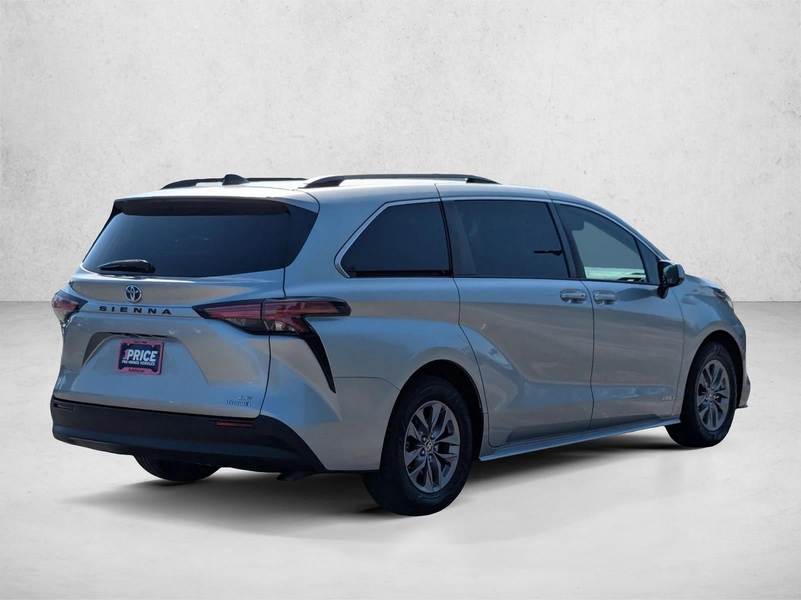 2021 Toyota Sienna LE
