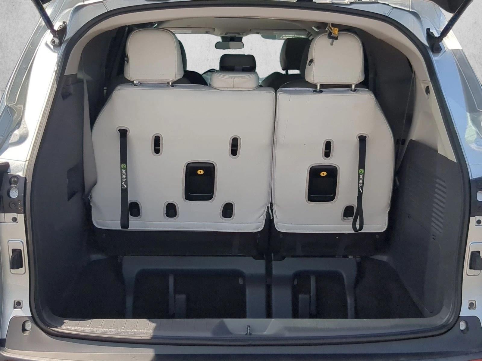 2021 Toyota Sienna LE