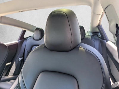 2022 Tesla Model 3 Long Range Dual Motor All-Wheel Drive