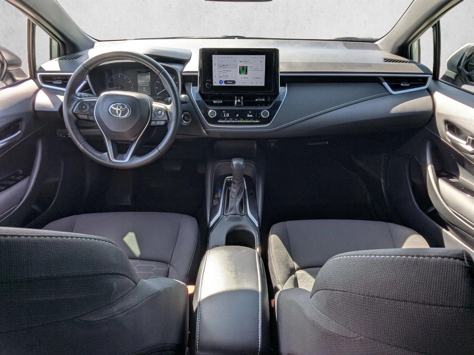 2025 Toyota Corolla Hatchback SE