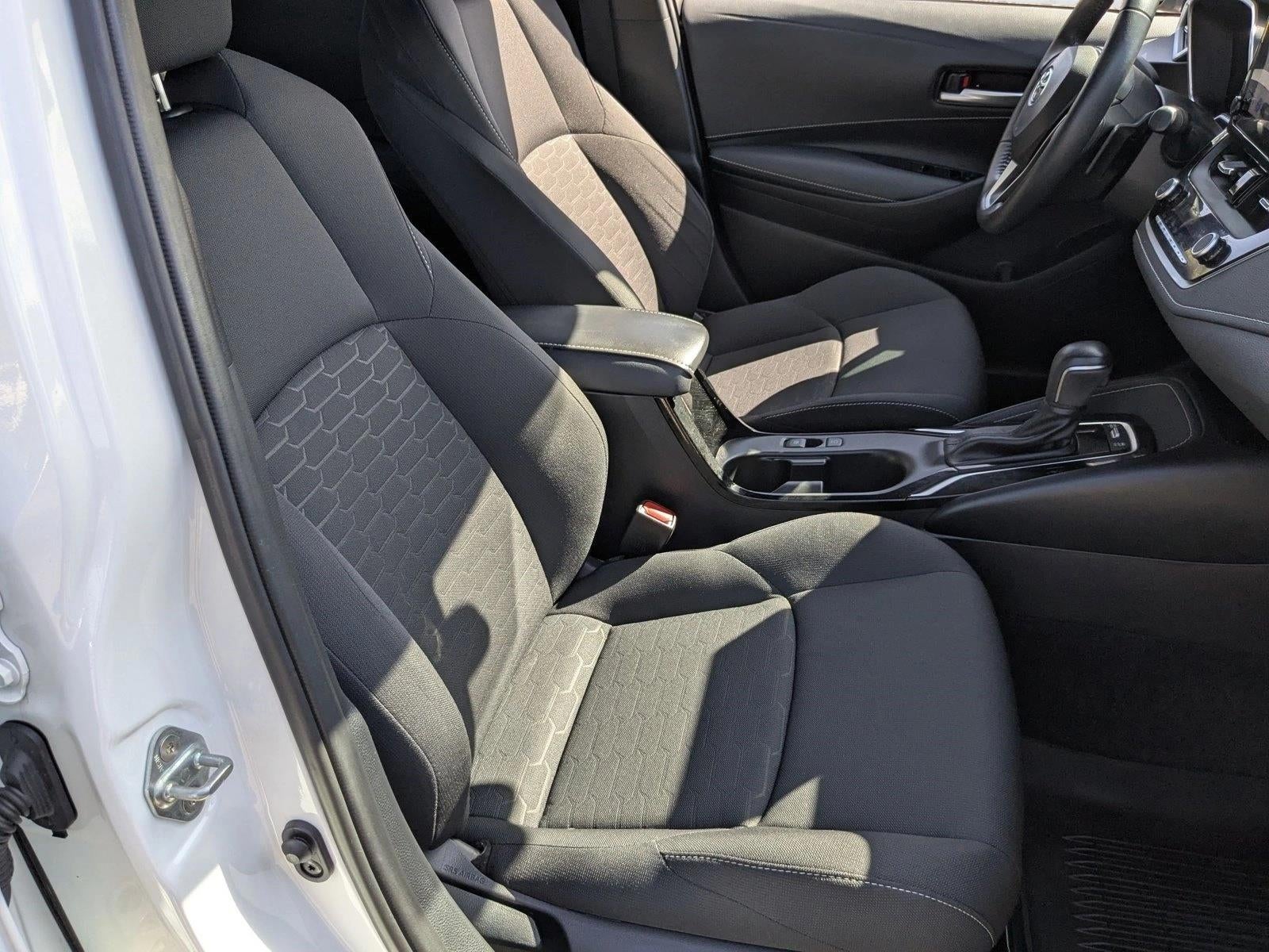 2025 Toyota Corolla Hatchback SE