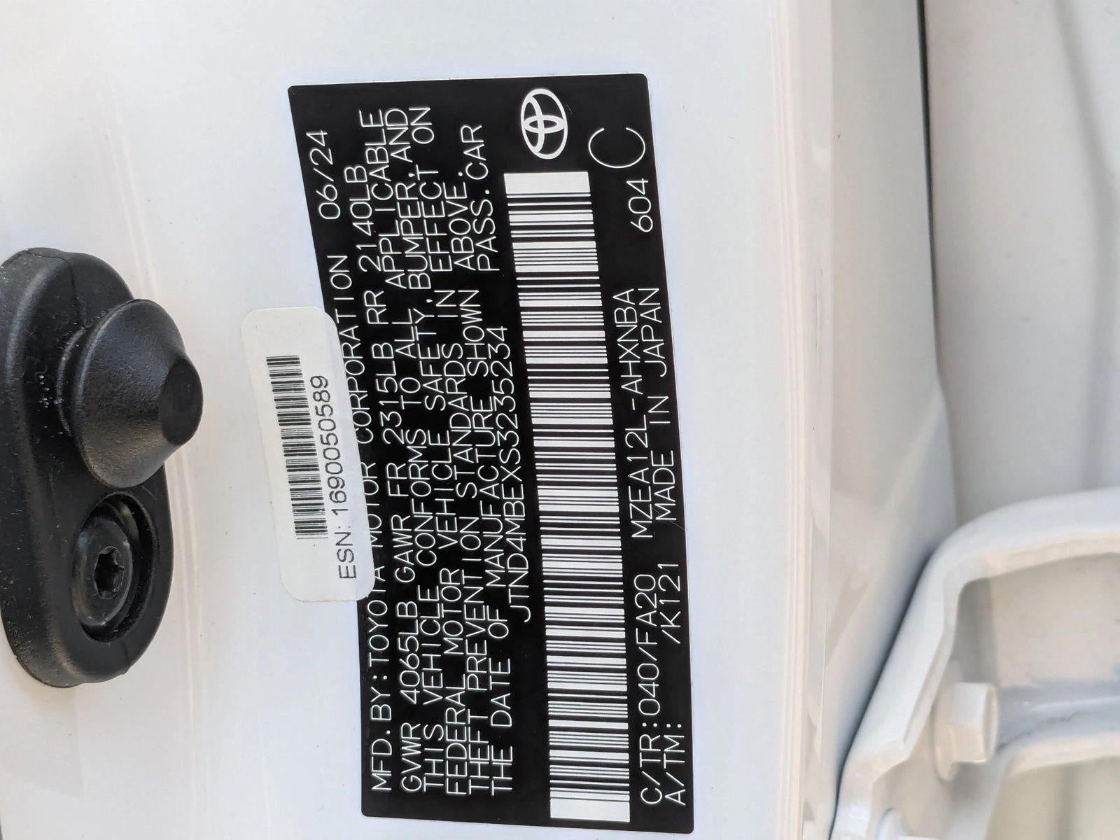 2025 Toyota Corolla Hatchback SE