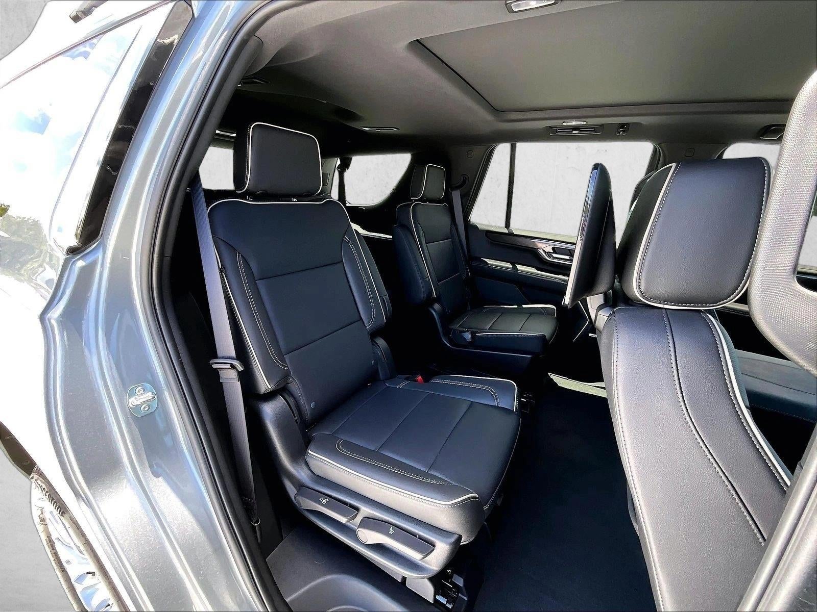 2025 GMC Yukon Elevation