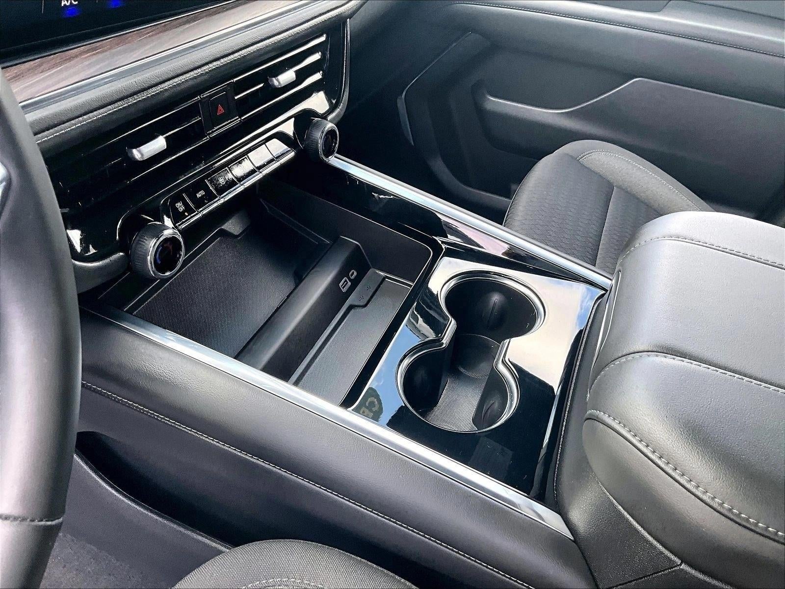 2025 Chevrolet Tahoe LS